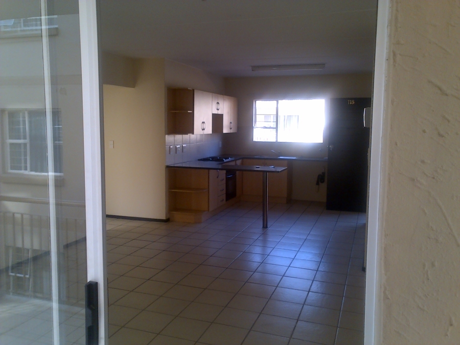 To Let 2 Bedroom Property for Rent in Bardene Gauteng