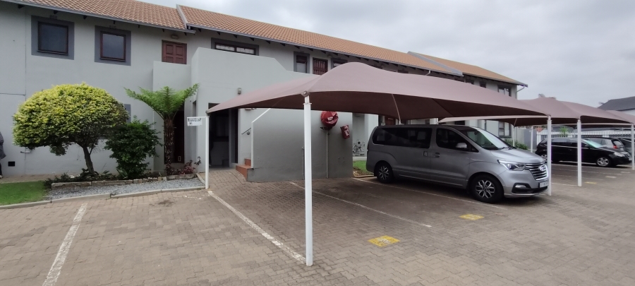 3 Bedroom Property for Sale in Verwoerdpark Gauteng