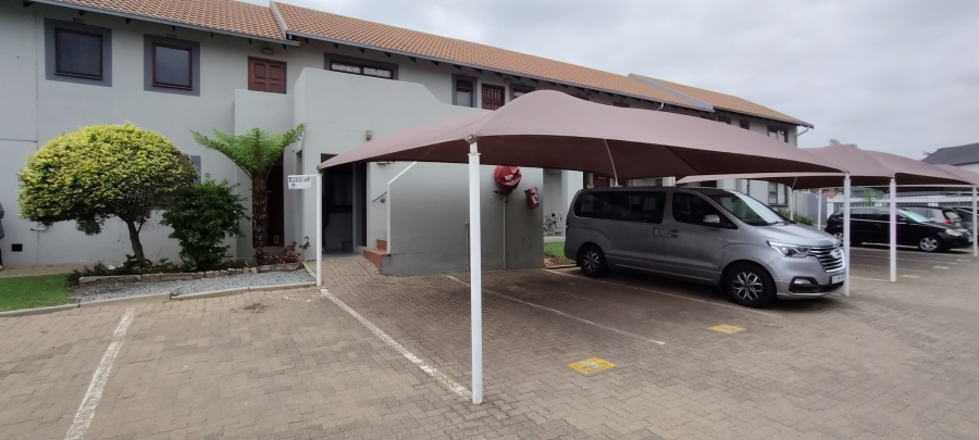 3 Bedroom Property for Sale in Verwoerdpark Gauteng