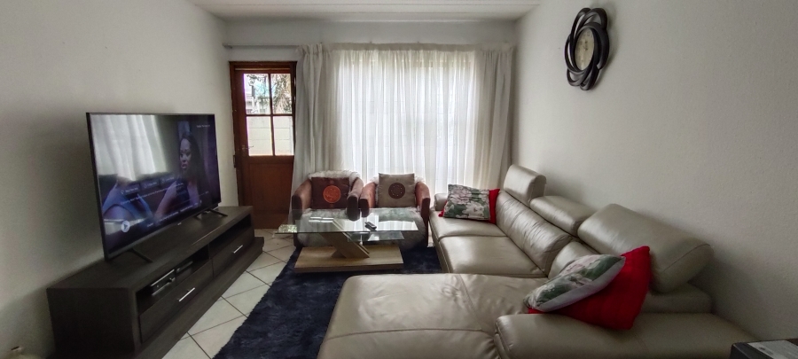 3 Bedroom Property for Sale in Verwoerdpark Gauteng