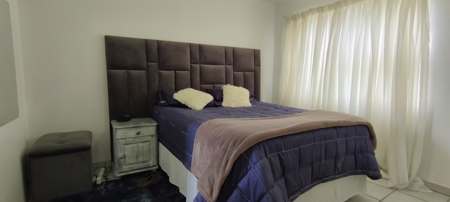 3 Bedroom Property for Sale in Verwoerdpark Gauteng