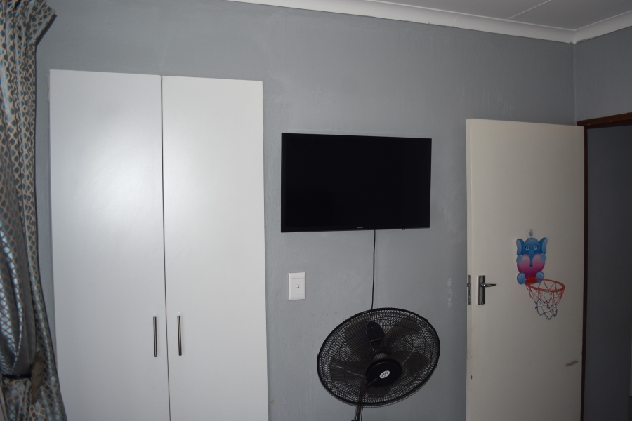 To Let 3 Bedroom Property for Rent in Chantelle Gauteng