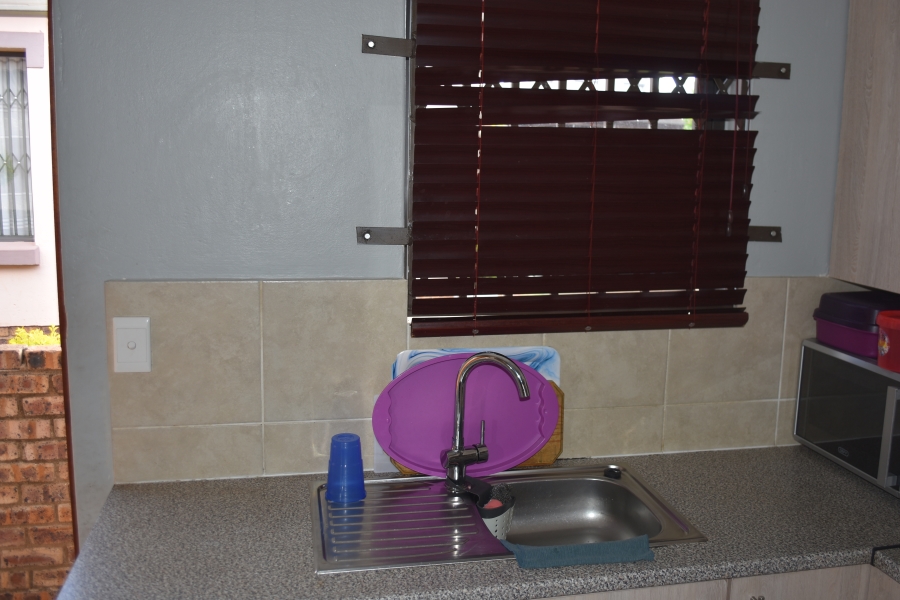 To Let 3 Bedroom Property for Rent in Chantelle Gauteng