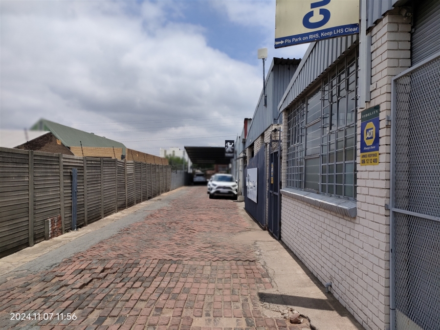 Commercial Property for Sale in Strijdom Park Gauteng