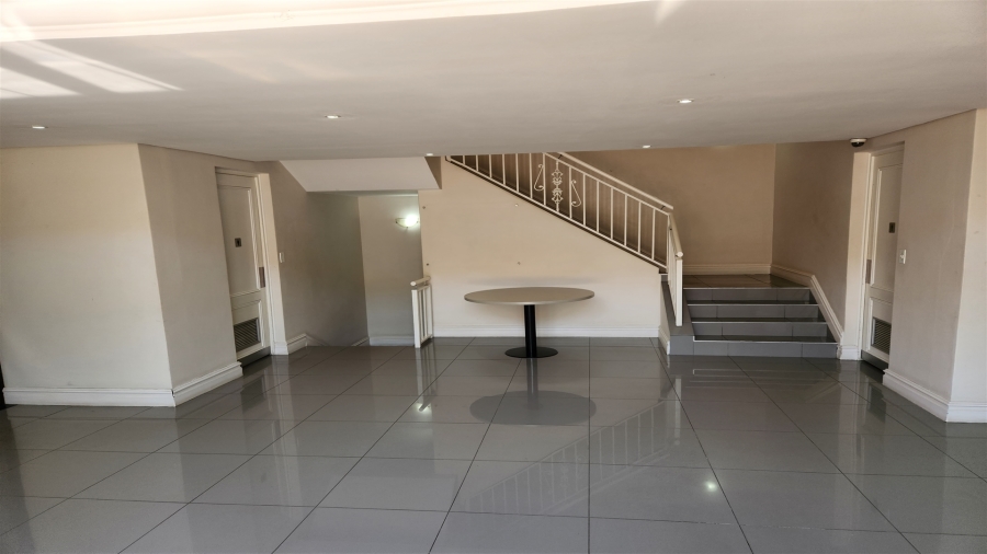 To Let commercial Property for Rent in Hyde Park Gauteng