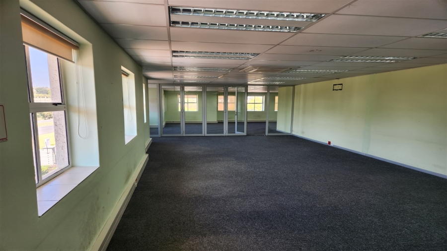 To Let commercial Property for Rent in Hyde Park Gauteng