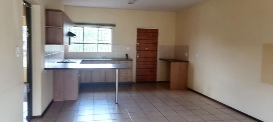 To Let 2 Bedroom Property for Rent in Sugar Bush Estate Gauteng