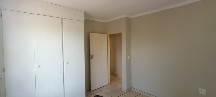 To Let 3 Bedroom Property for Rent in Sugar Bush Estate Gauteng