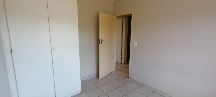 To Let 3 Bedroom Property for Rent in Sugar Bush Estate Gauteng