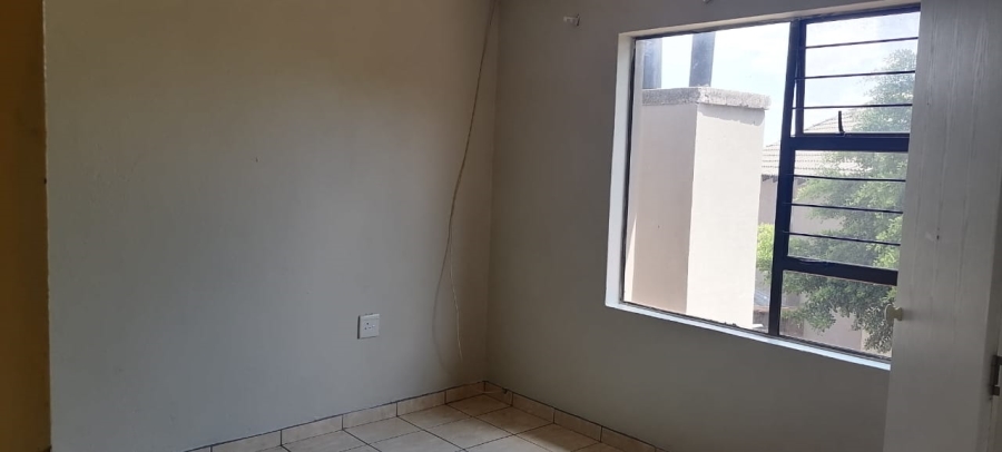 To Let 3 Bedroom Property for Rent in Sugar Bush Estate Gauteng