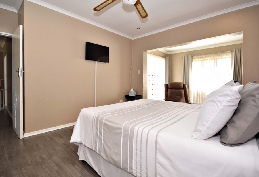 4 Bedroom Property for Sale in Bromhof Gauteng