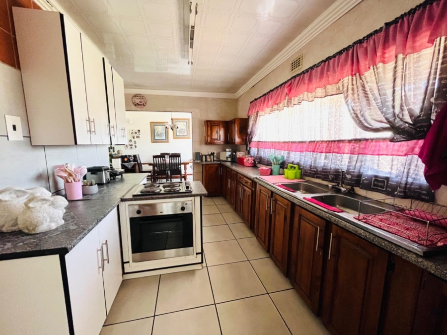 4 Bedroom Property for Sale in Three Rivers Gauteng