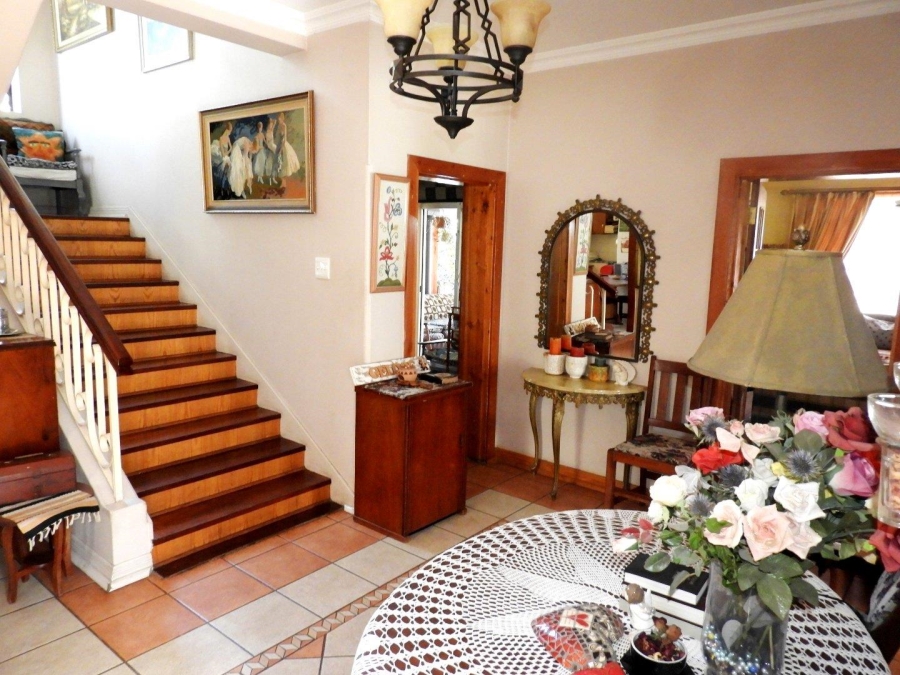 4 Bedroom Property for Sale in Three Rivers Proper Gauteng