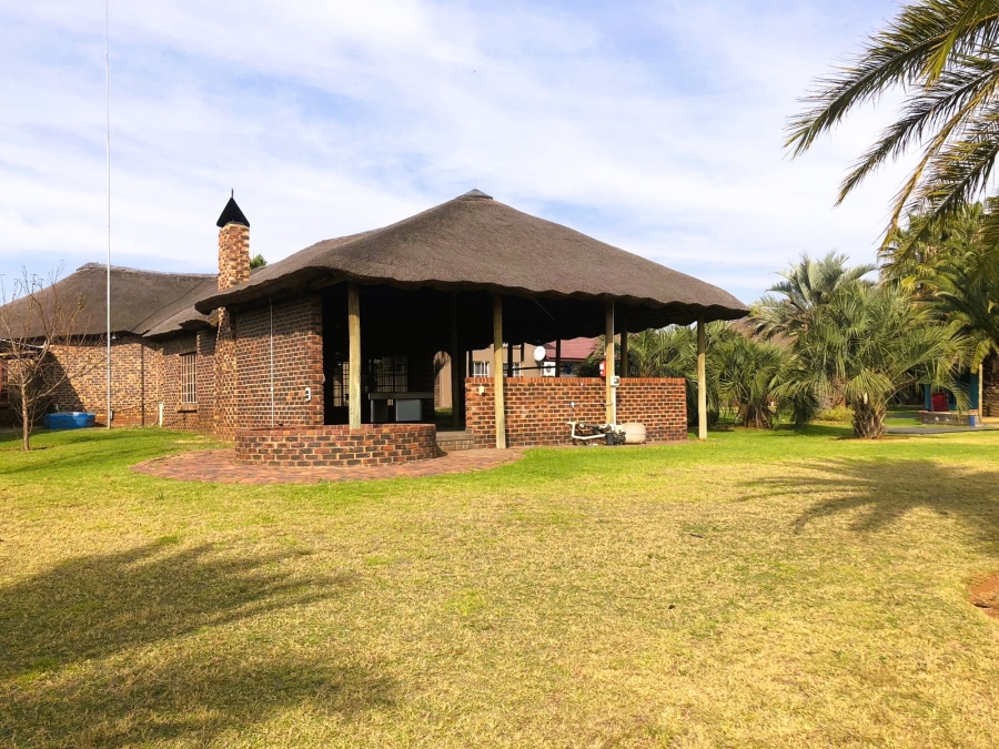 5 Bedroom Property for Sale in Risiville Gauteng