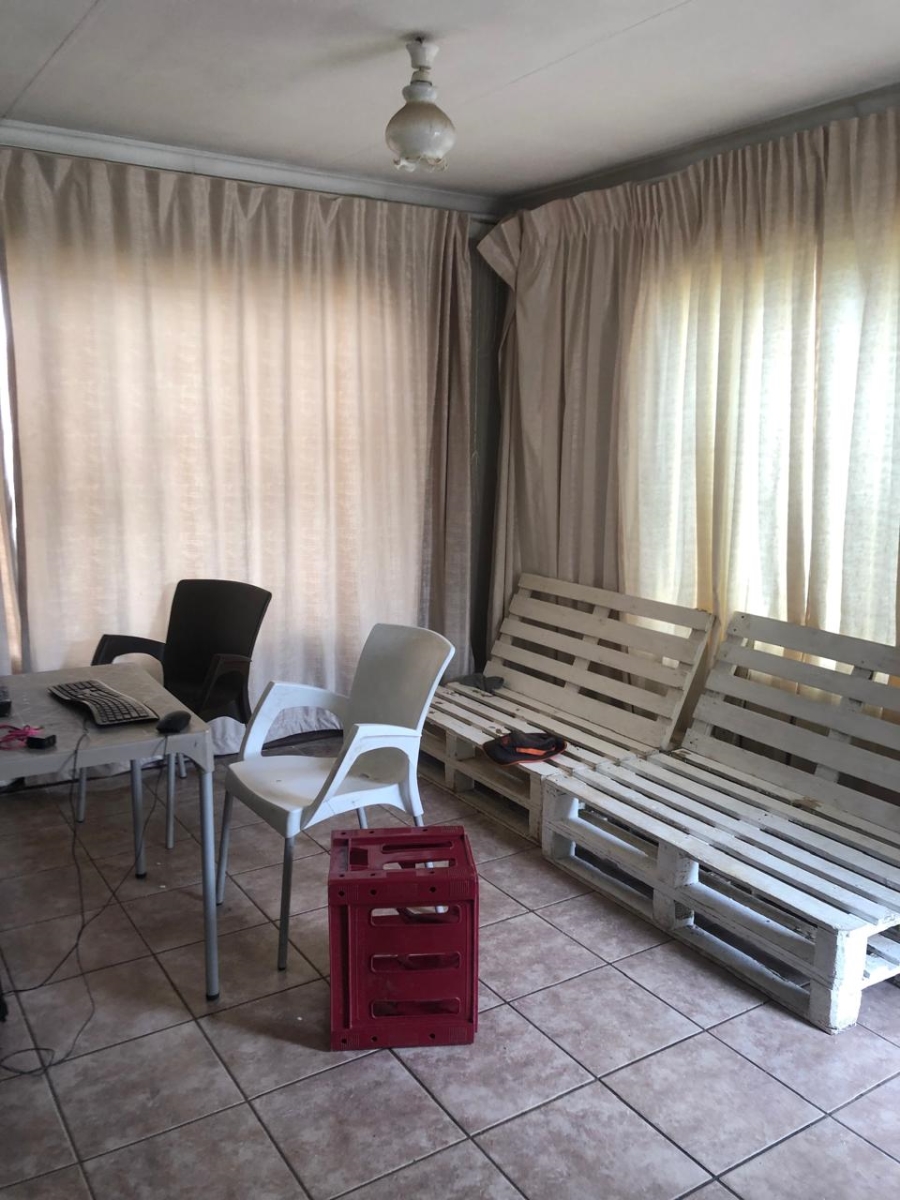 3 Bedroom Property for Sale in Crystal Park Gauteng