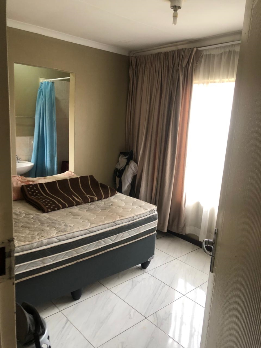 3 Bedroom Property for Sale in Crystal Park Gauteng