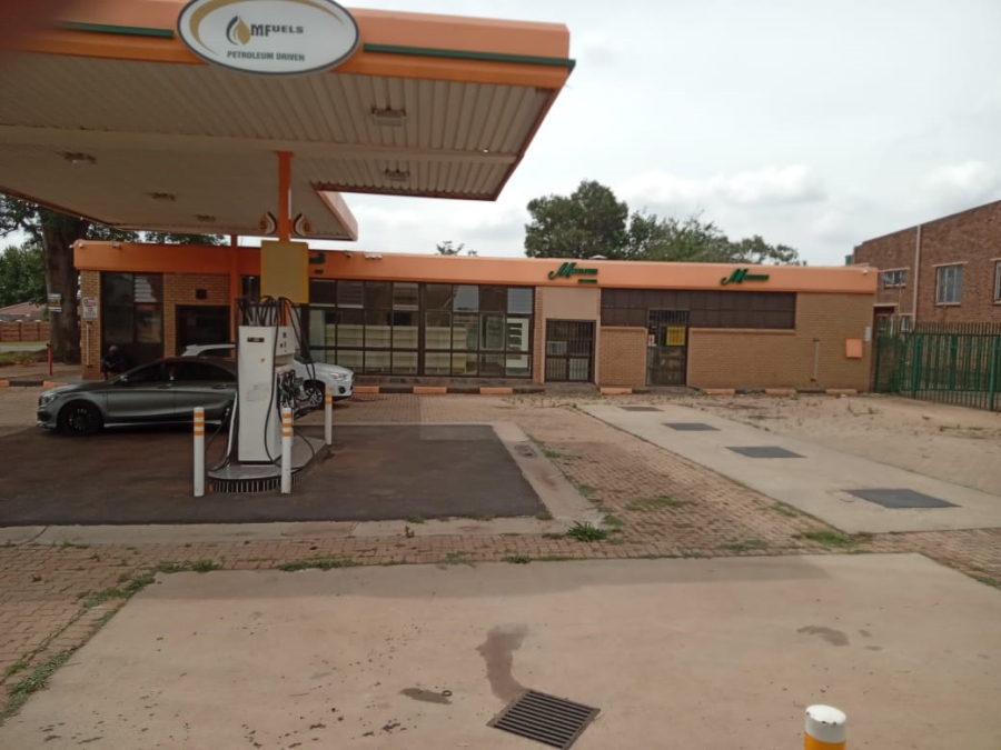 Commercial Property for Sale in Crystal Park Gauteng