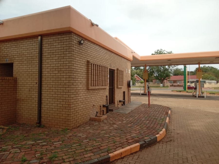 Commercial Property for Sale in Crystal Park Gauteng