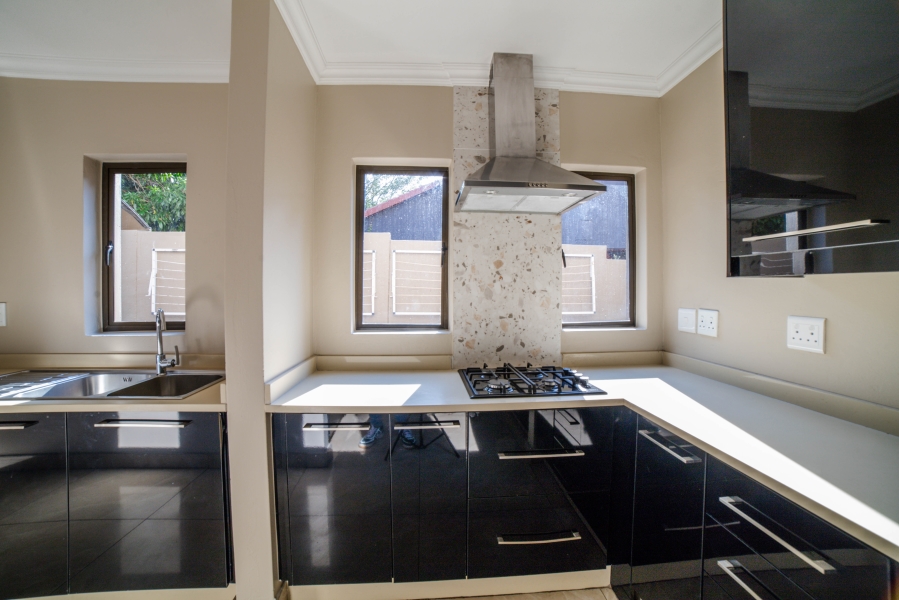 4 Bedroom Property for Sale in Beverley Gauteng