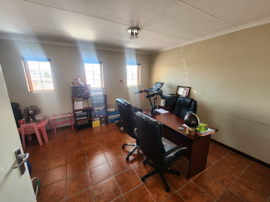 4 Bedroom Property for Sale in Montana Gauteng