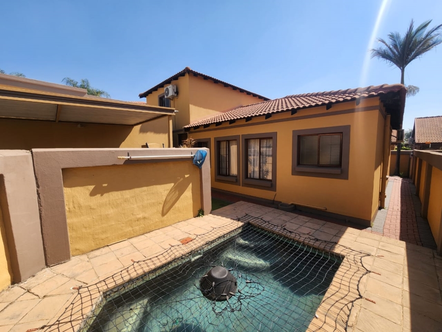 4 Bedroom Property for Sale in Montana Gauteng