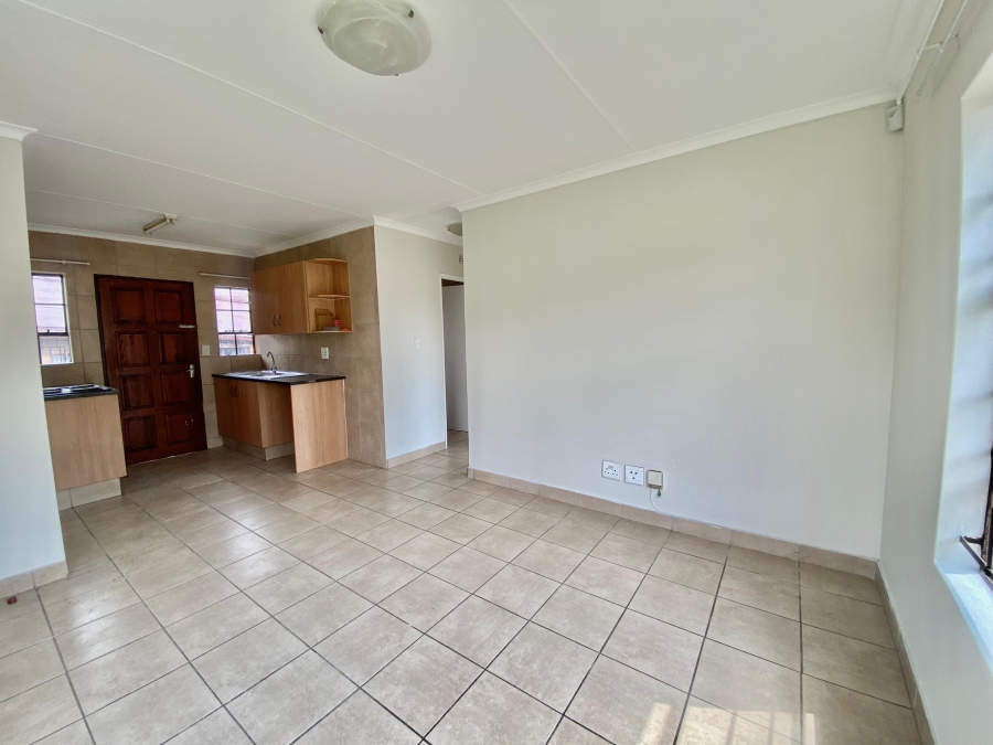 To Let 3 Bedroom Property for Rent in Olievenhoutbosch Gauteng