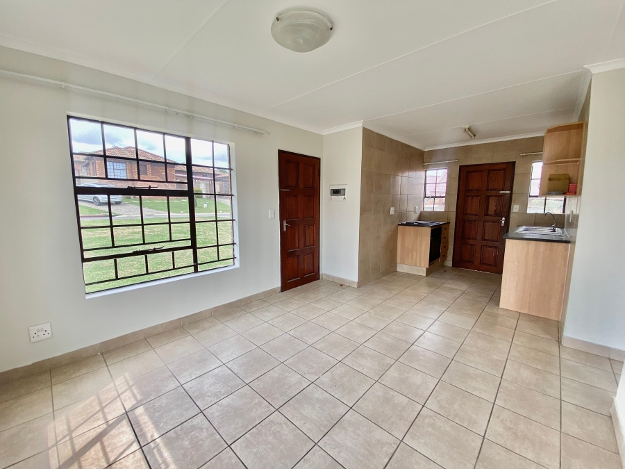 To Let 3 Bedroom Property for Rent in Olievenhoutbosch Gauteng