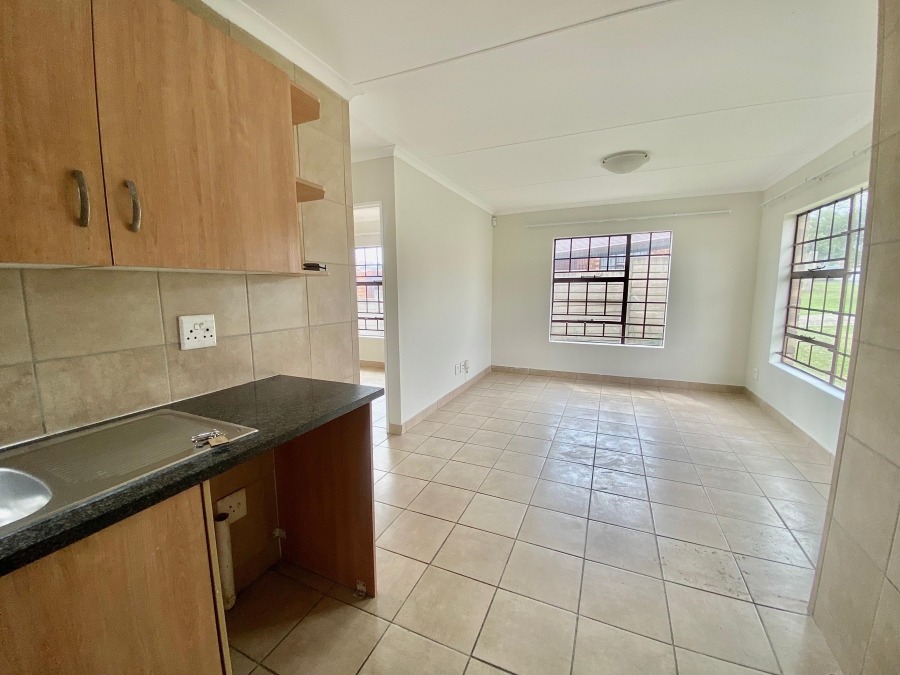 To Let 3 Bedroom Property for Rent in Olievenhoutbosch Gauteng