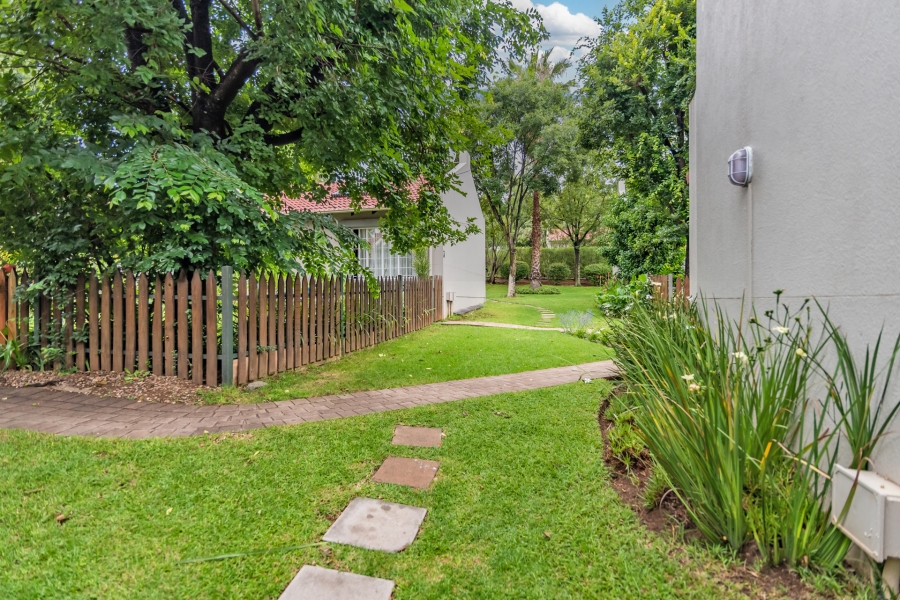 2 Bedroom Property for Sale in Douglasdale Gauteng