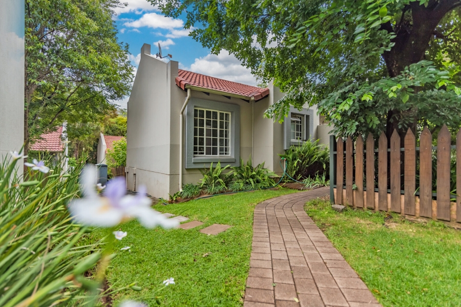 2 Bedroom Property for Sale in Douglasdale Gauteng