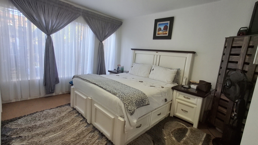 2 Bedroom Property for Sale in Doornpoort Gauteng