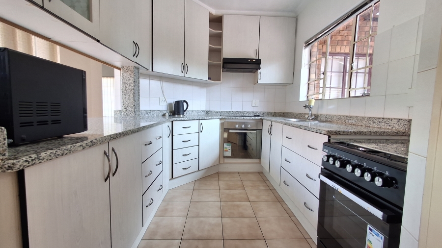 4 Bedroom Property for Sale in Doornpoort Gauteng