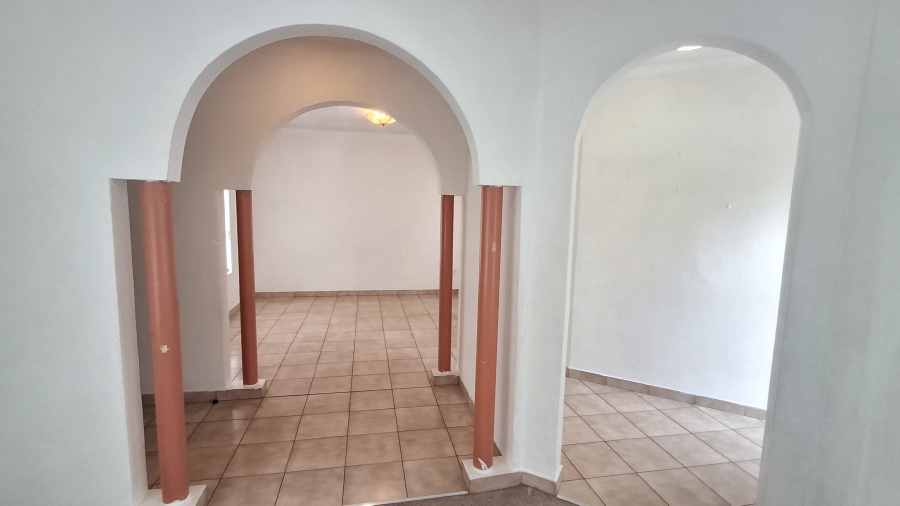 4 Bedroom Property for Sale in Doornpoort Gauteng