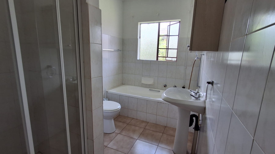 4 Bedroom Property for Sale in Doornpoort Gauteng