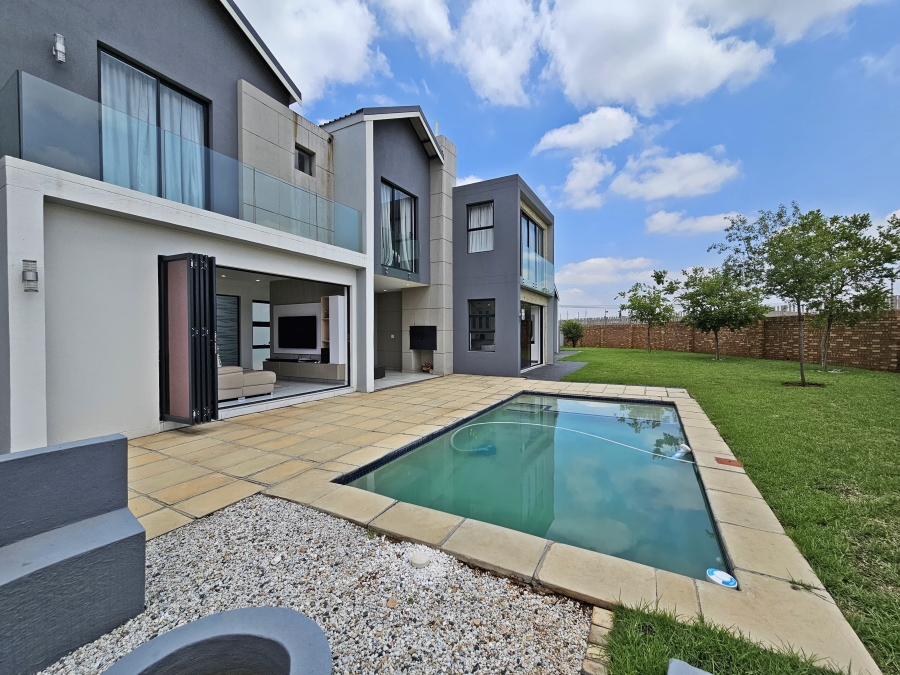 4 Bedroom Property for Sale in Midstream Meadows Gauteng