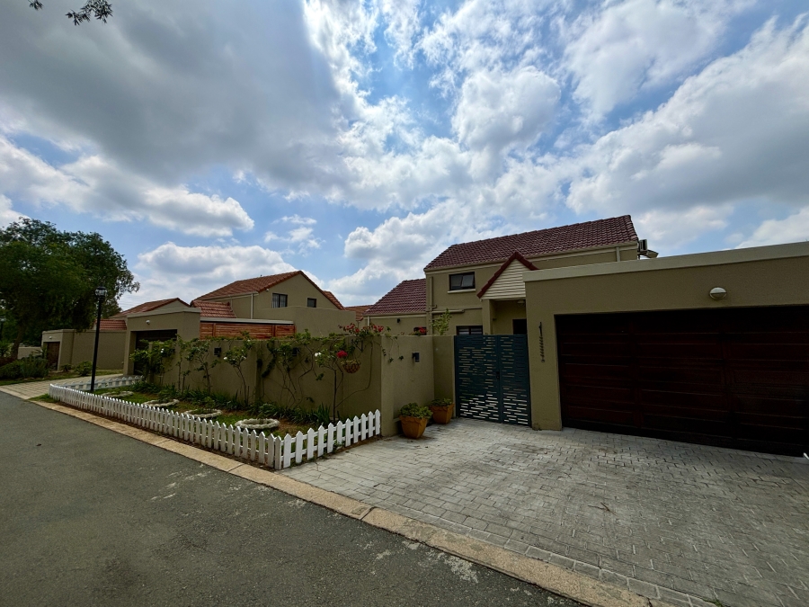 To Let 3 Bedroom Property for Rent in Barbeque Downs Gauteng