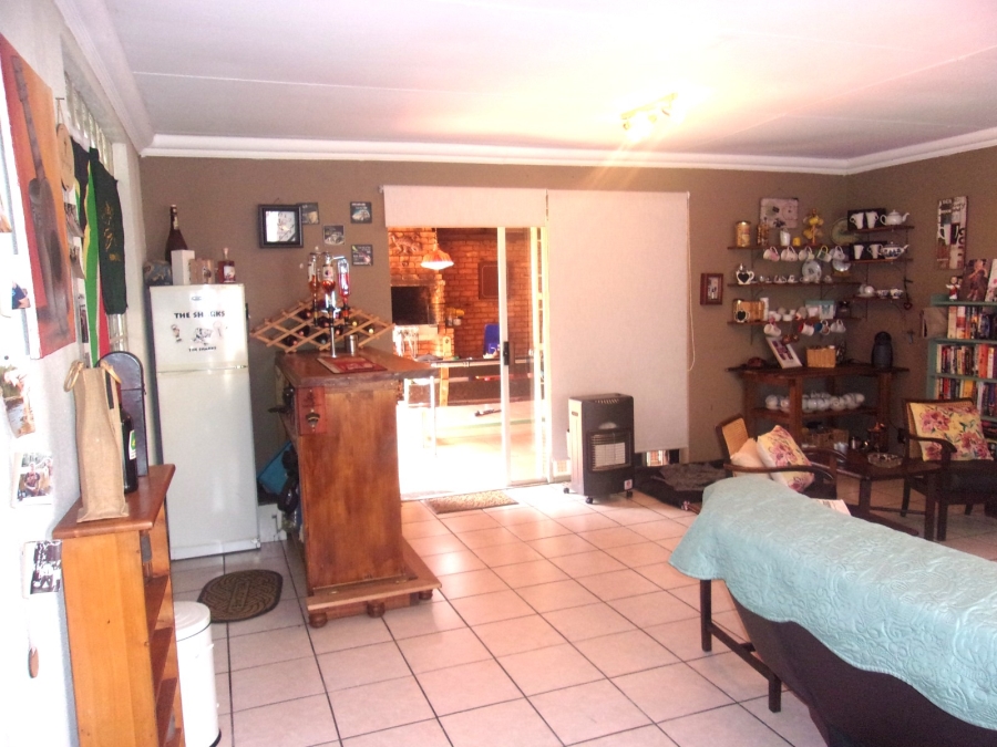 4 Bedroom Property for Sale in Dersley Gauteng