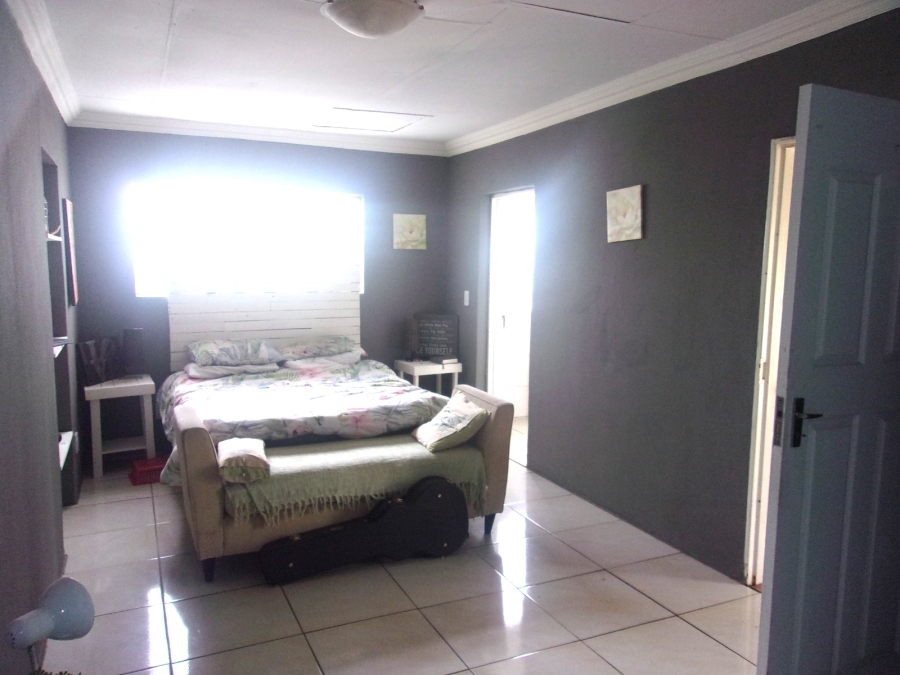 4 Bedroom Property for Sale in Dersley Gauteng