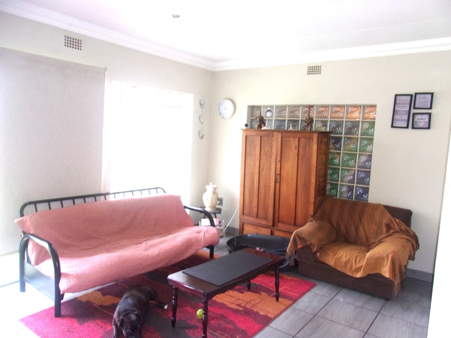 4 Bedroom Property for Sale in Dersley Gauteng