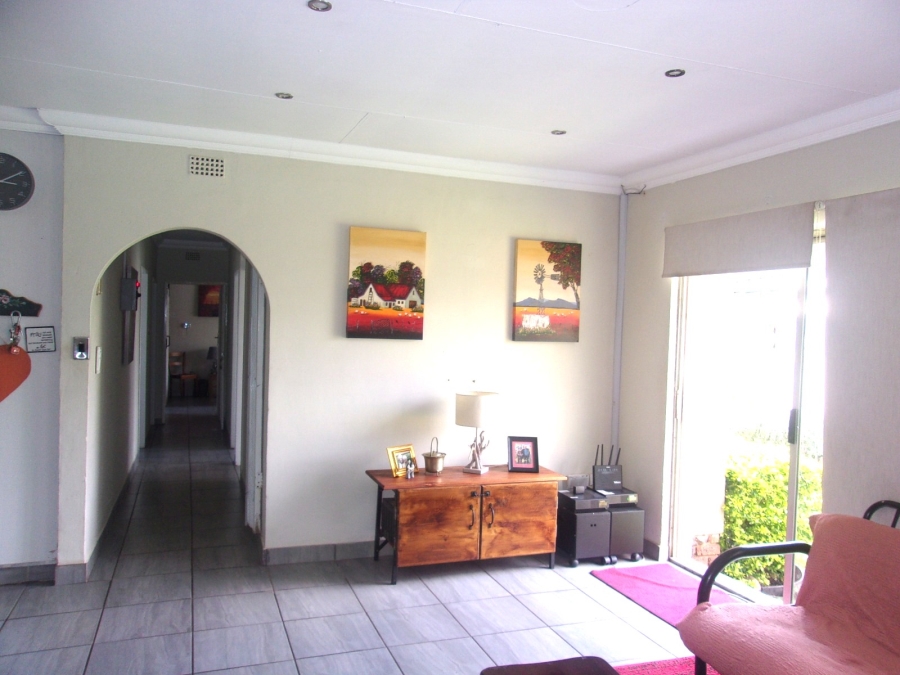 4 Bedroom Property for Sale in Dersley Gauteng