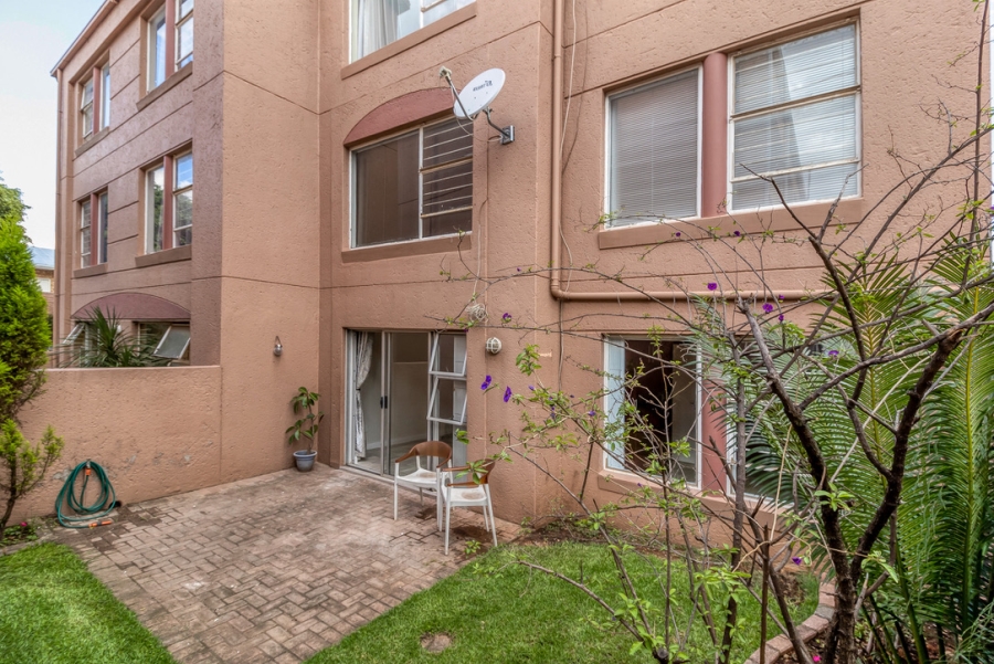 1 Bedroom Property for Sale in Linden Gauteng