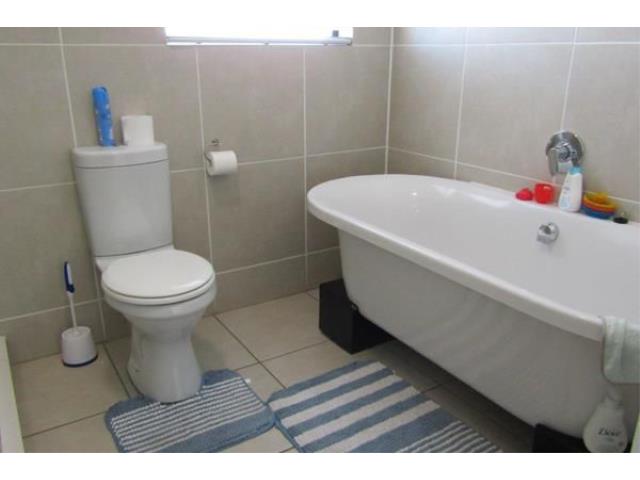 2 Bedroom Property for Sale in Westlake Eco Estate Gauteng