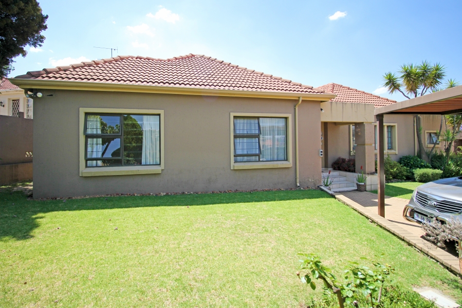 4 Bedroom Property for Sale in Fairmount Gauteng