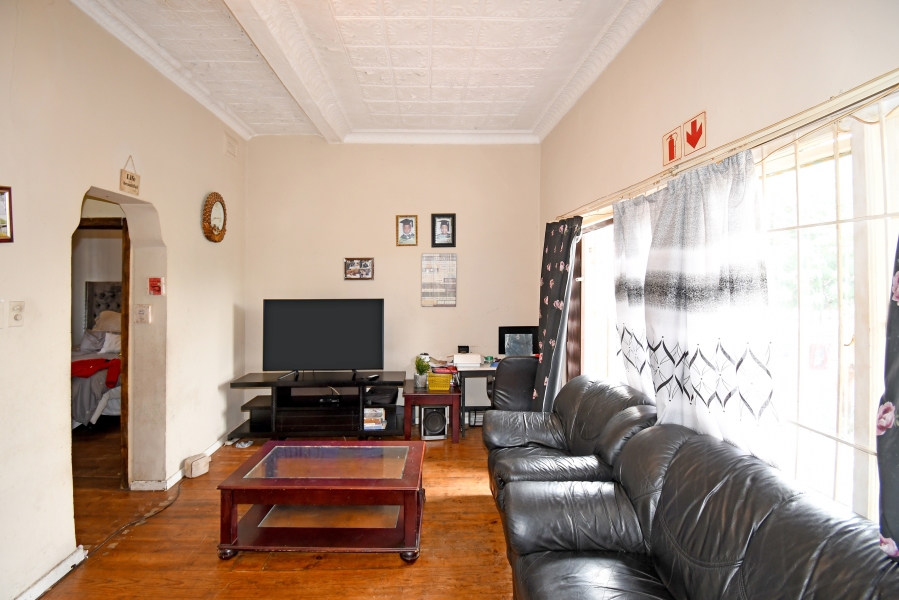 1 Bedroom Property for Sale in Orange Grove Gauteng