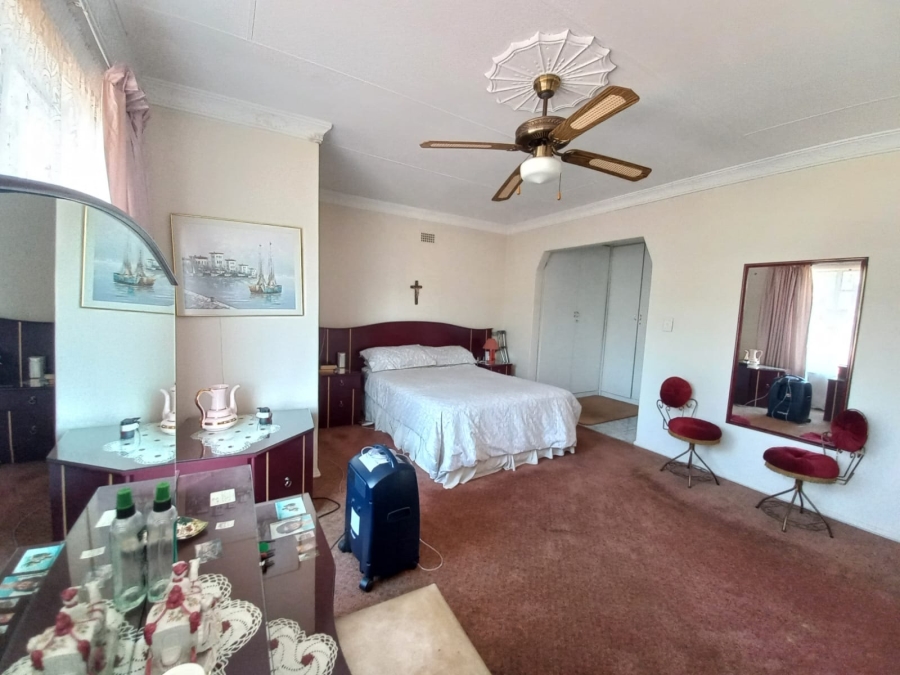 4 Bedroom Property for Sale in Kenleaf Gauteng