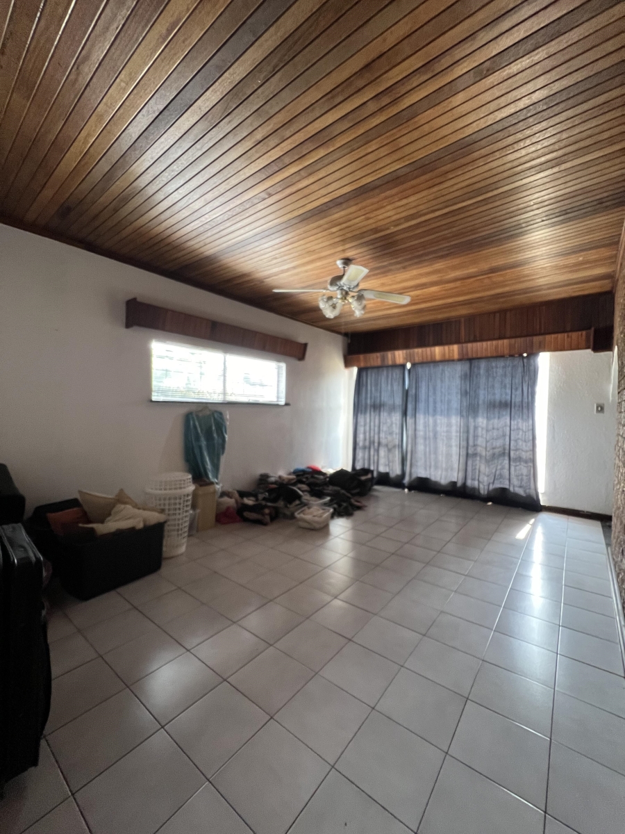 15 Bedroom Property for Sale in Witfield Gauteng