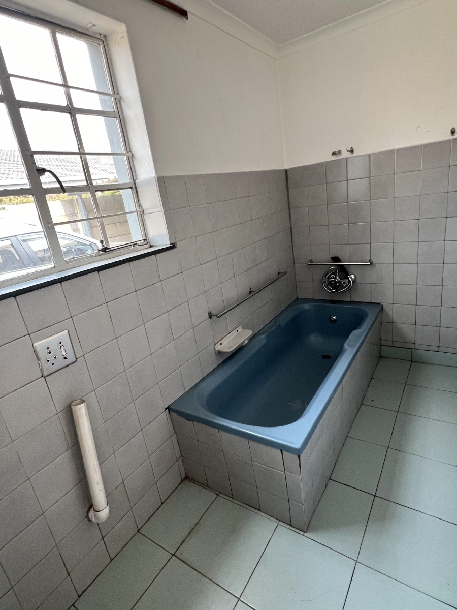 15 Bedroom Property for Sale in Witfield Gauteng