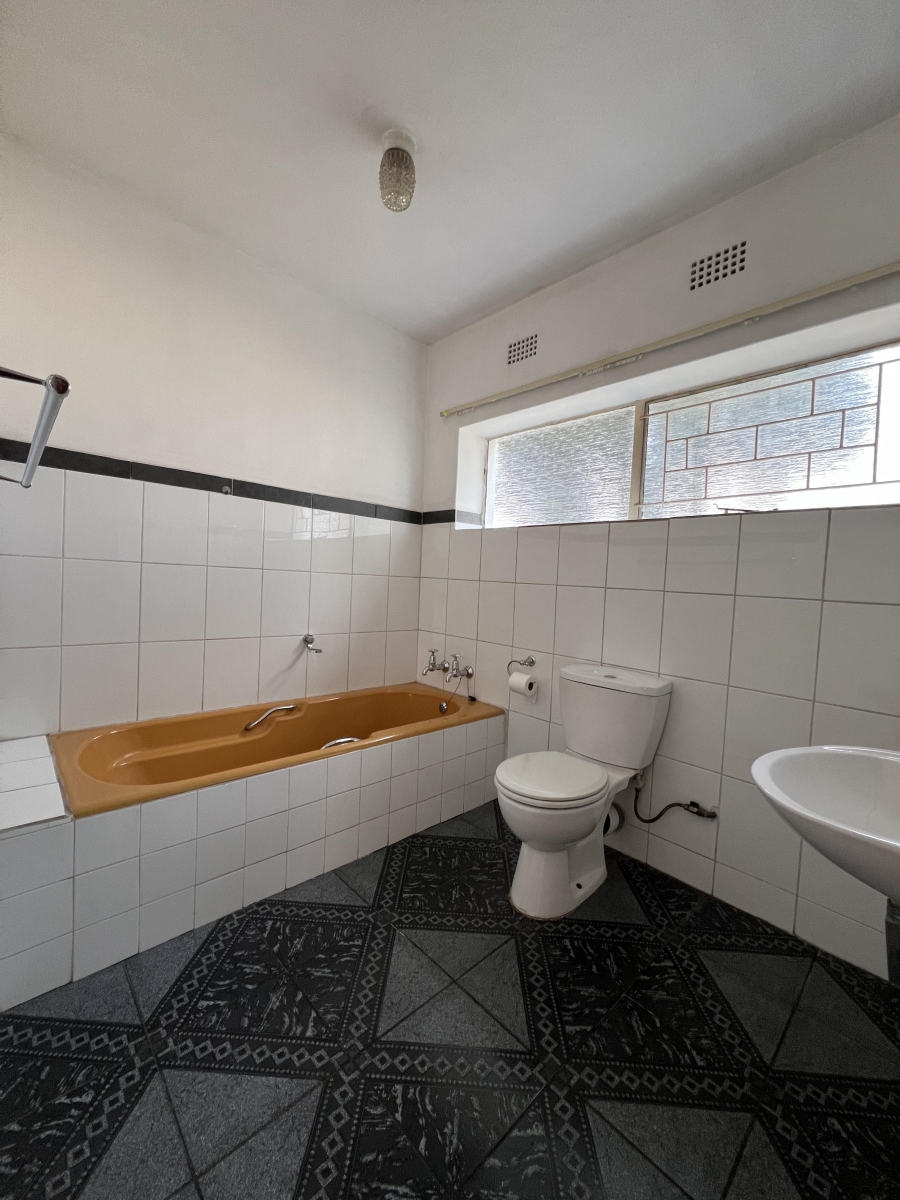 15 Bedroom Property for Sale in Witfield Gauteng