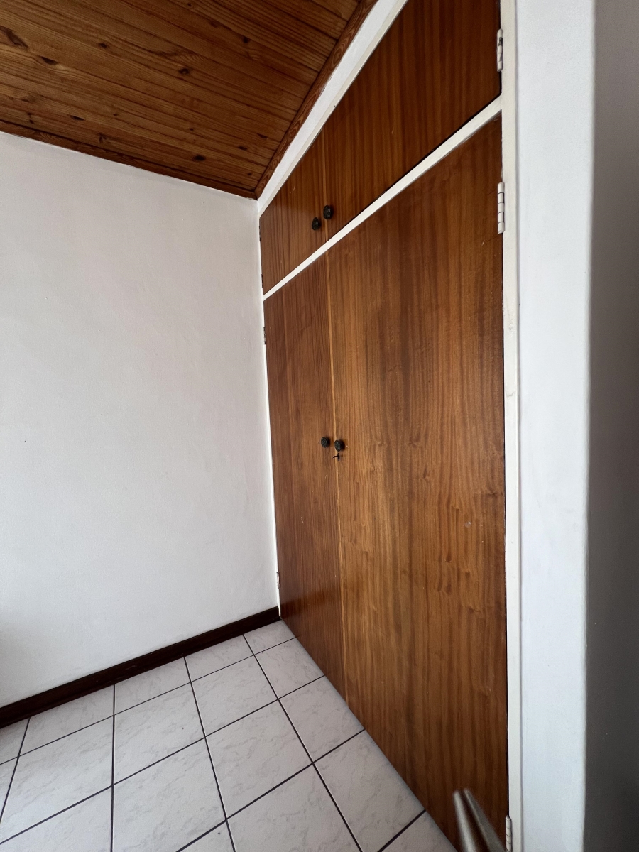 15 Bedroom Property for Sale in Witfield Gauteng