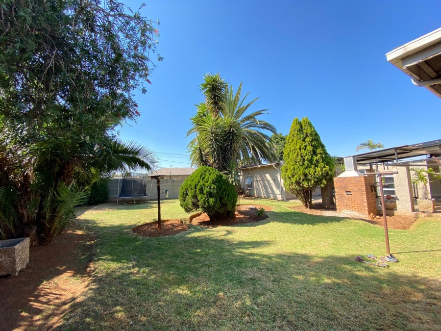 To Let 3 Bedroom Property for Rent in Primrose Gauteng